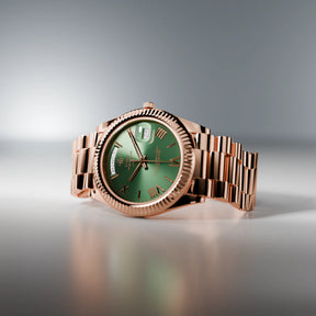 VᐱLENZO DAY DATE ROSE